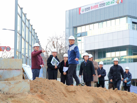 지금은 출장중입니다03