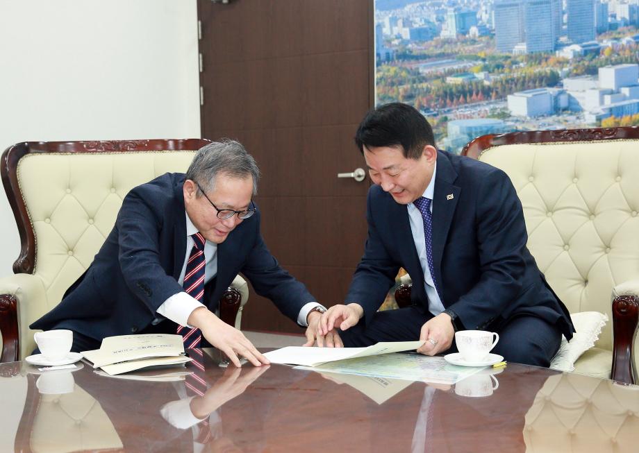 서구, 대전지방조달청장과 간담회 개최 이미지