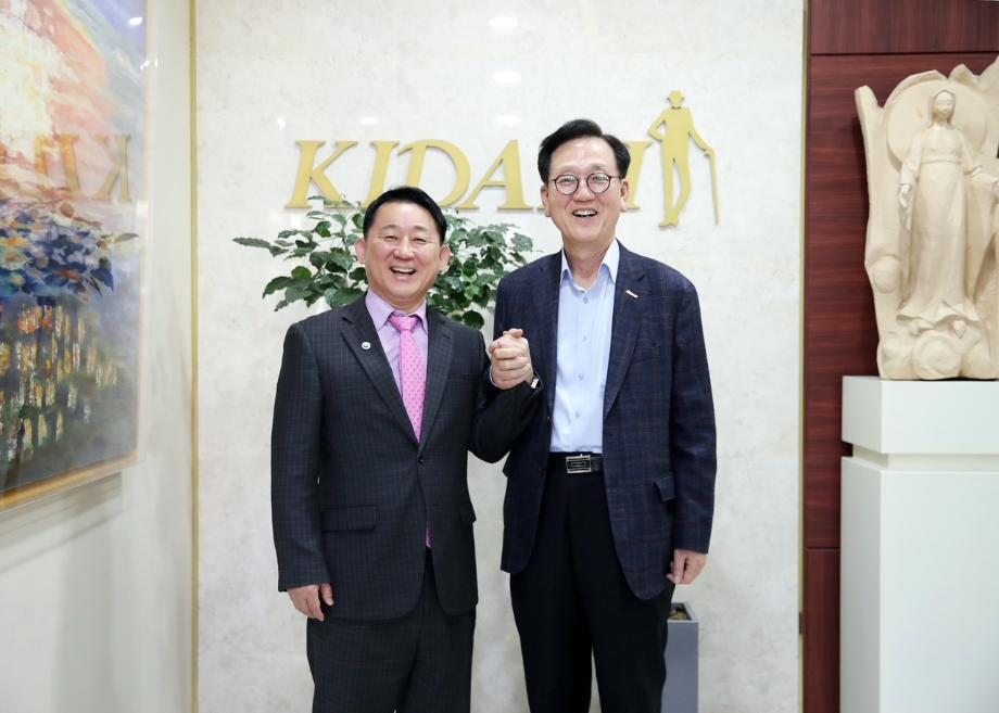 대전 서구,‘키다리 아저씨’ 정신 이어가는 ㈜키다리식품 방문 이미지