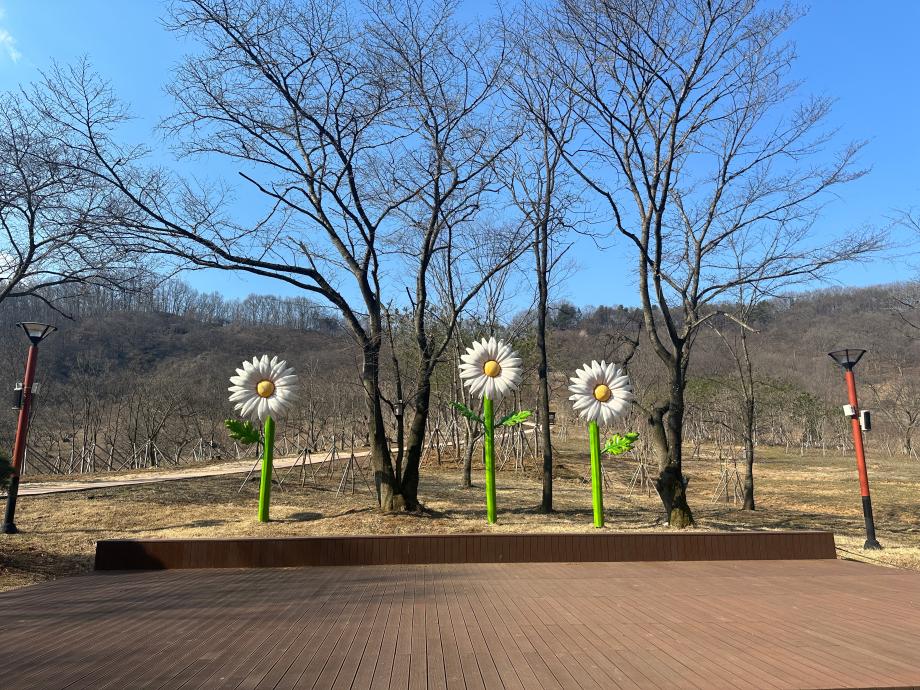 3월 야외무대 이미지