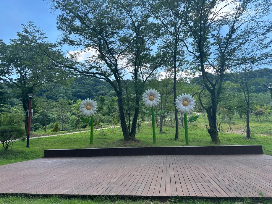 6월 야외무대 이미지