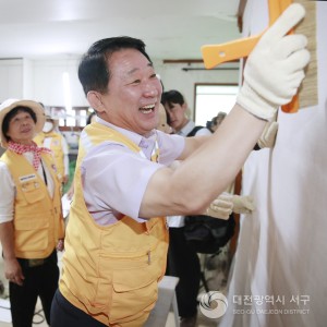 대전 서구, 정림동 침수 피해 가구 도배·장판 교체 지원