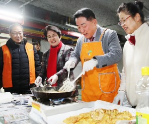 관저2동 복지만두레, 설 음식 나눔으로 이웃사랑 실천